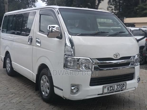 Toyota HiAce 2012 Black - thumbnail 4