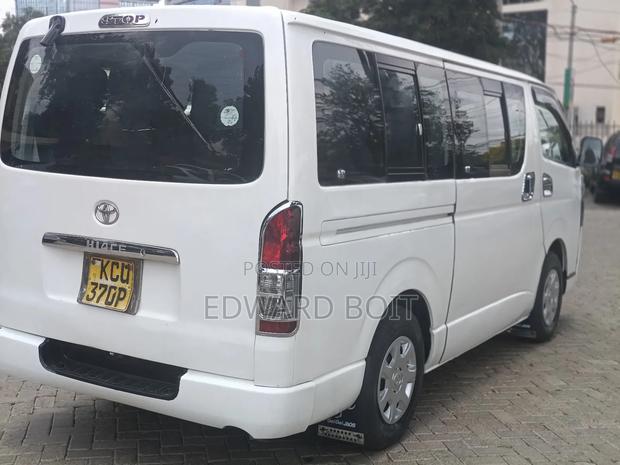 Toyota HiAce 2012 Black - thumbnail 6