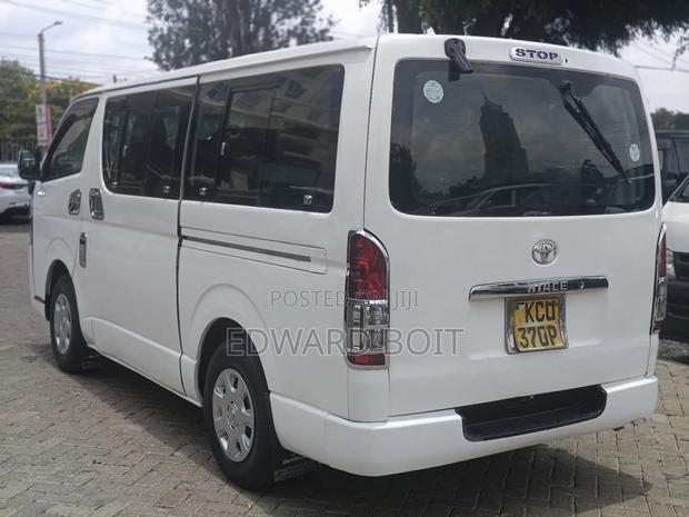 Toyota HiAce 2012 Black - thumbnail 7