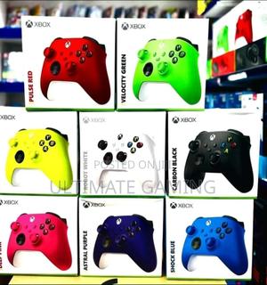 Xbox Series X/S Original Colored Controller - main view