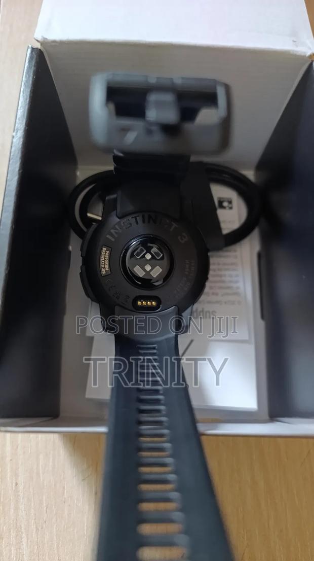 Garmin Instinct 3 (45mm) Amoled Watch - thumbnail 6