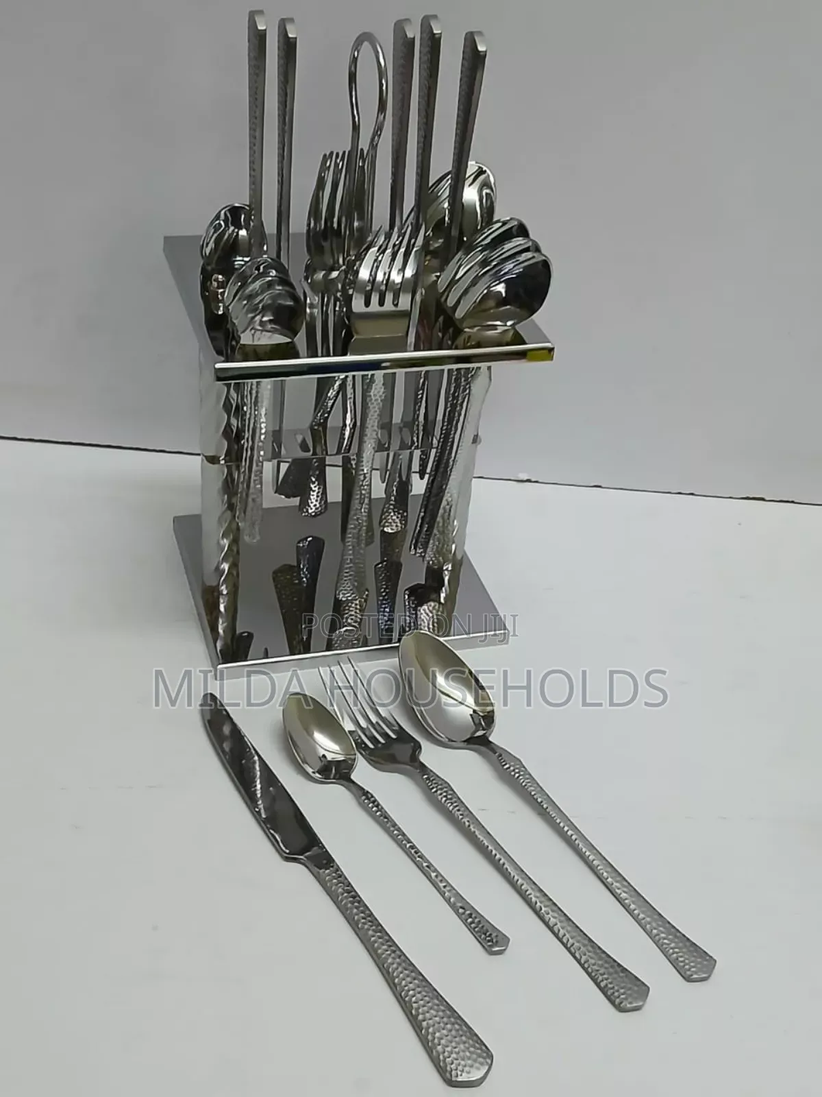 25 PCS Dining Glister Astrid Cutlery Set With Stand.