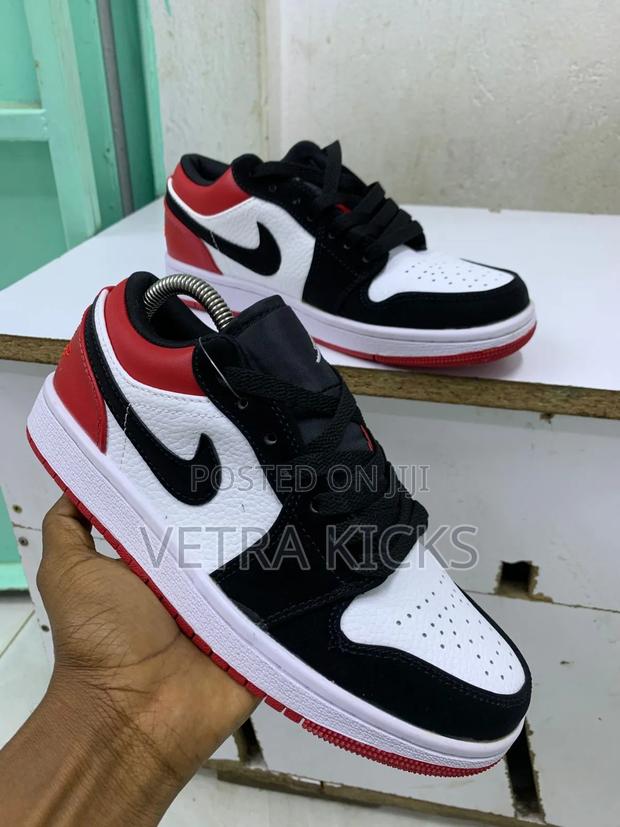 Air Jordan 1 Low Cut Leather Sneakers - thumbnail 2