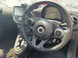 Smart ForFour 2018 Red