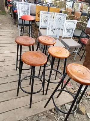 Round Mahogany Stools for Club,Lab and Hotel