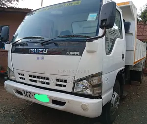 Isuzu NPR Tipper