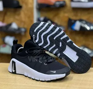 Nike Metcon Sneakers