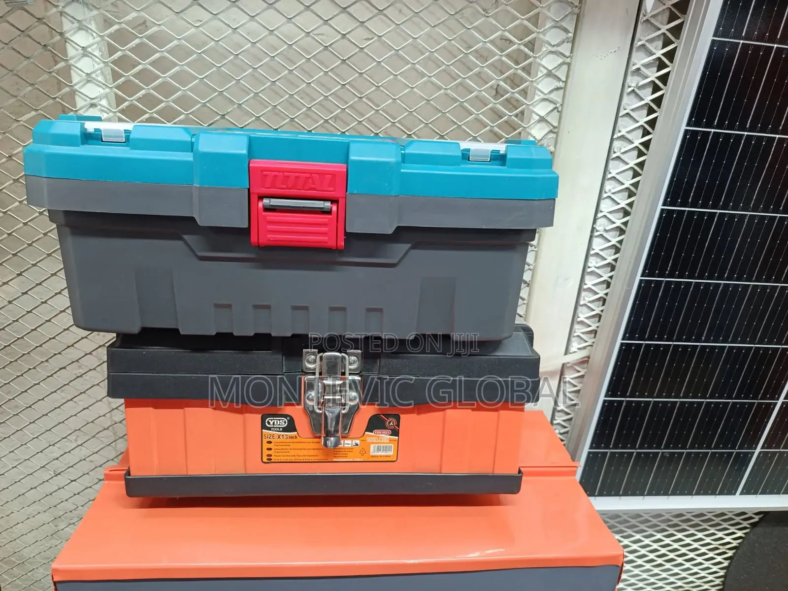 Strong Total Toolbox Size 20