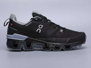 Qc Men Sneakers