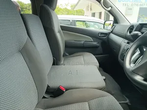 Nissan Caravan (Urvan) 2018 Silver