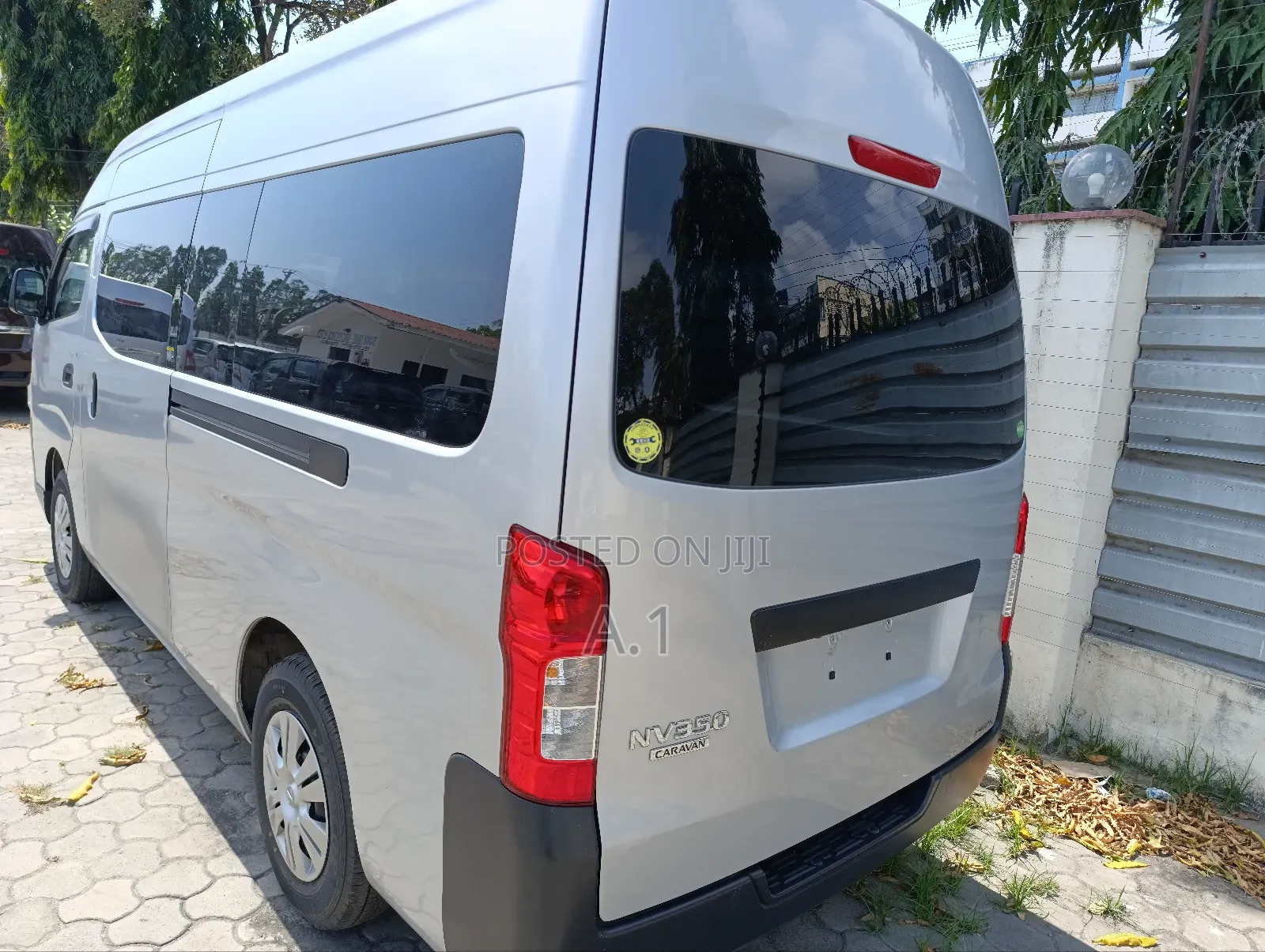 Nissan Caravan (Urvan) 2018 Silver