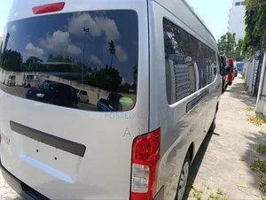 Nissan Caravan (Urvan) 2018 Silver