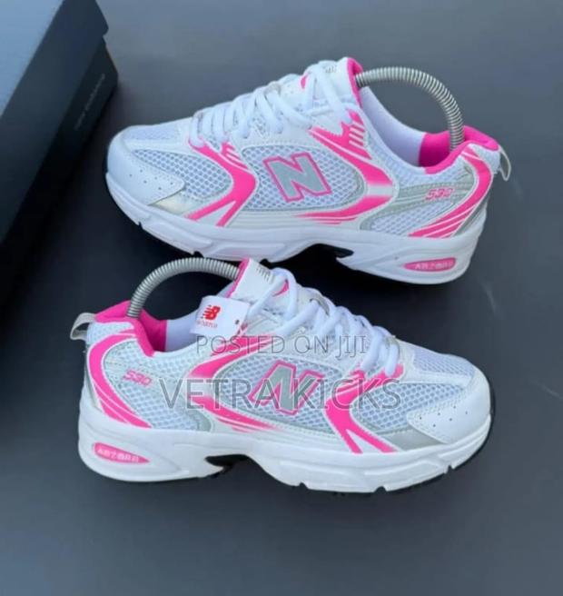 New Balance 530 Pink