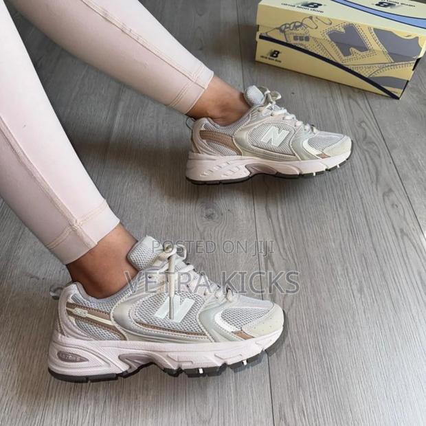 New Balance 530 High Quality Sneakes - main view