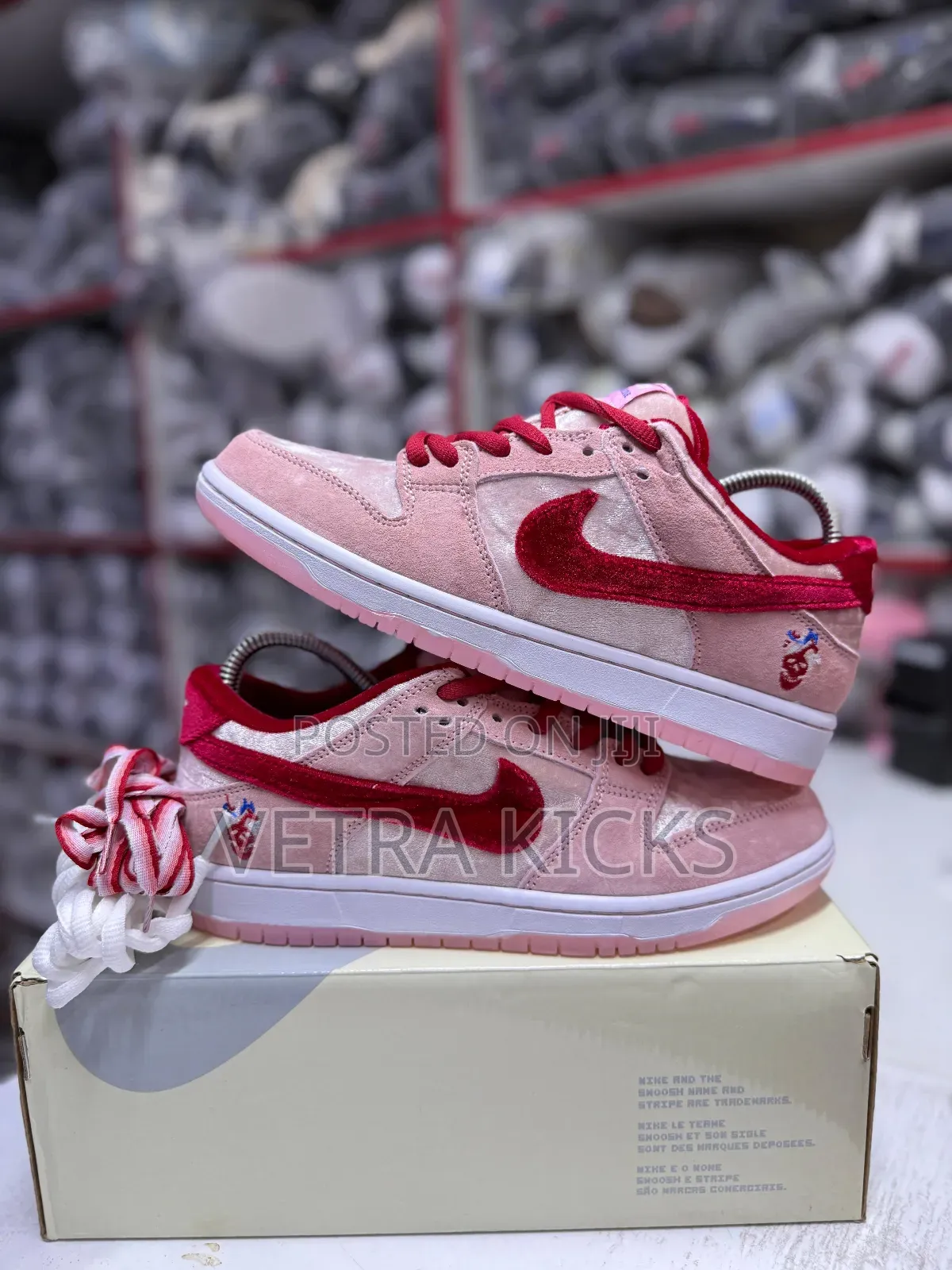 Nike Sb Dunk Loe×Strange Love 