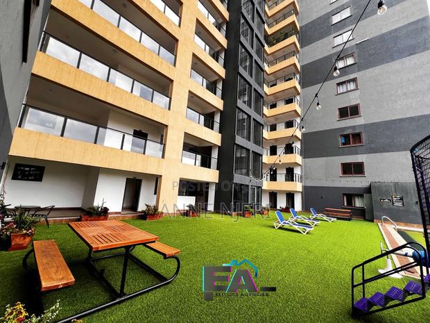 3bdrm Apartment in Westlands, Raphta Road Area for rent