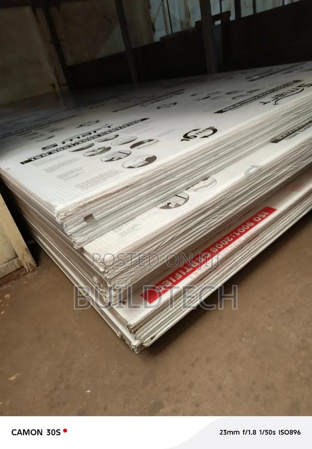 6mm Clear Polycarbonate Sheet – Lightweight Weather Resistant - thumbnail 2