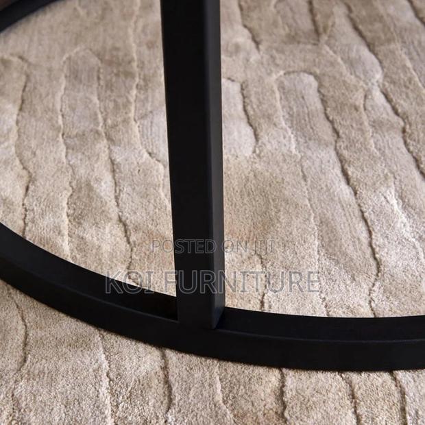 Coffee Table; Round Black Marble Coffee Table - thumbnail 6