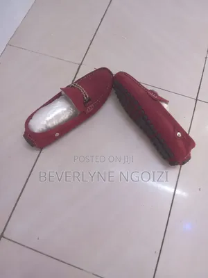 Mtumba Shoes
