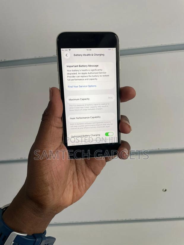 Apple iPhone SE (2022) 64 GB White - thumbnail 2