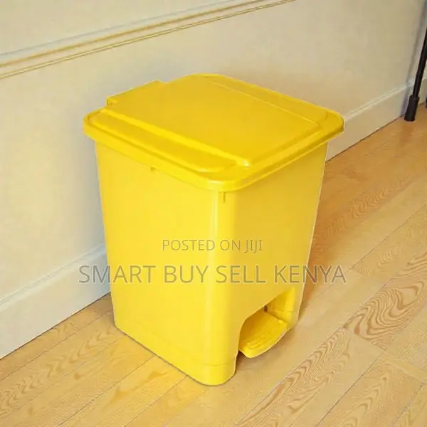 Compact 30 Litres Hard Plastic Step Pedal Garbage Dust Bin for Offices