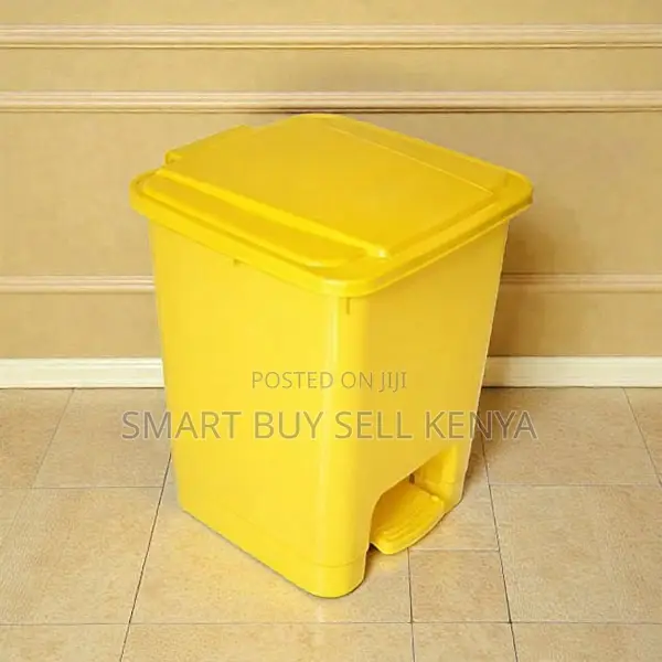 Easy to Use 30l Hard Plastic Step Pedal Garbage Bin for Waste Disposal