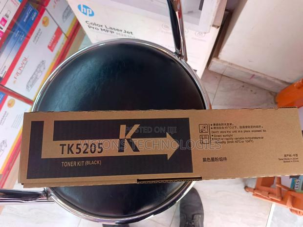 Tk5205 Black Toner - main view