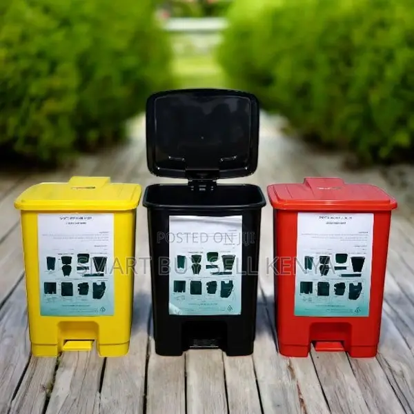 Efficient 30l Hard Plastic Step Pedal Waste Bin for Commercial Use