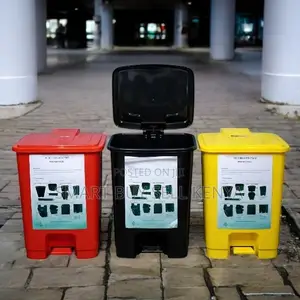 30 Litres Step Pedal Waste Garbage Dust Bin for Hospitals and Clinics