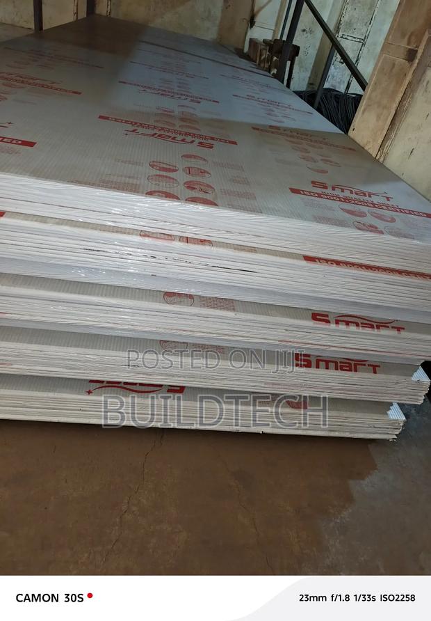 8mm Clear Polycarbonate Sheet – Weather Resistant Roofing - thumbnail 2