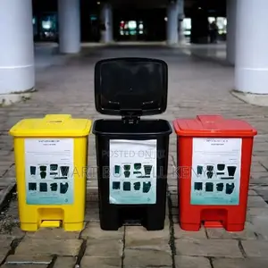 High Durability 30 Litres Step Pedal Waste Dust Bin for Medical Use