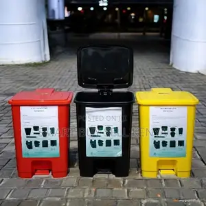 30 Litres Step Pedal Waste Garbage Bin for Restaurants and Medical Use