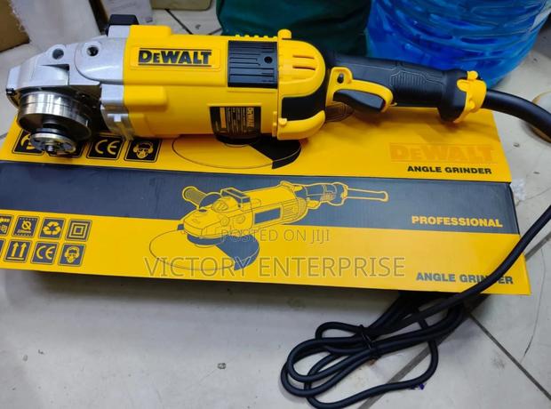 Dewalt 9" Grinder