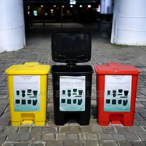 Quality Ensured 30 Litres Hard Plastic Step Pedal Dust Bin for Hotels