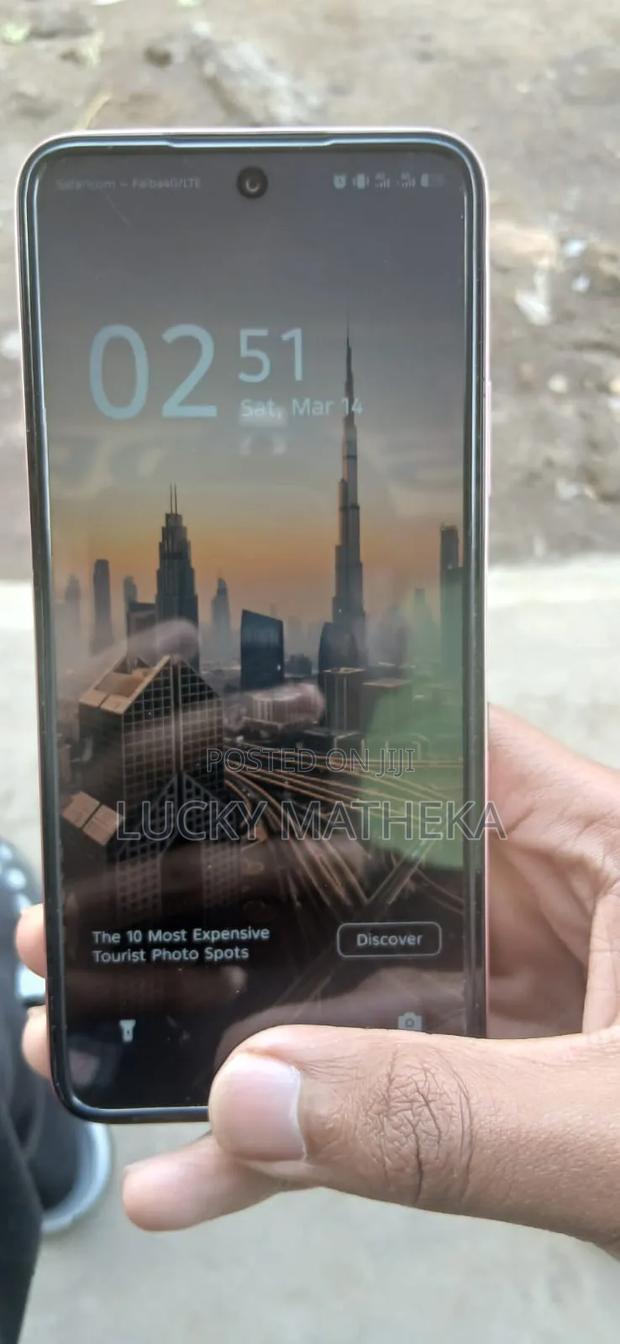 Infinix Hot 60i 128 GB Red - thumbnail 2