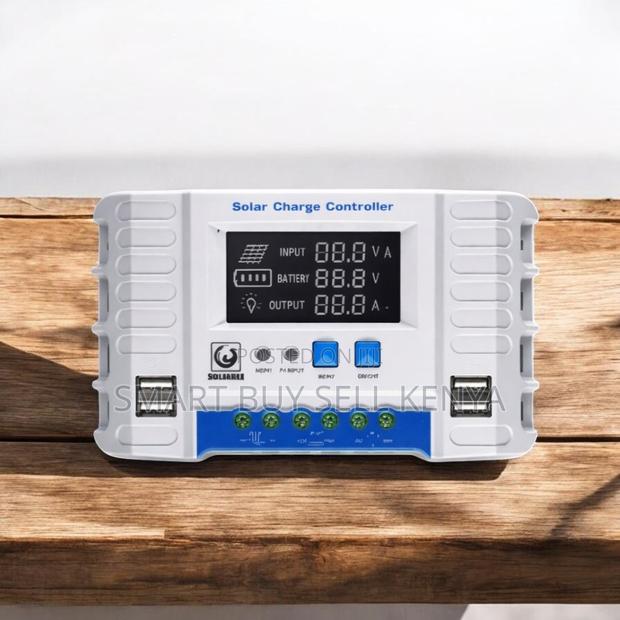 Space Saving Compact 12v/24v 20a PWM Solar Charge Controller