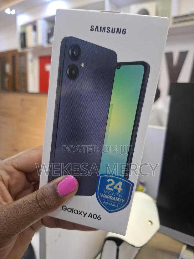 New Samsung Galaxy A06 64 GB Black - thumbnail 4