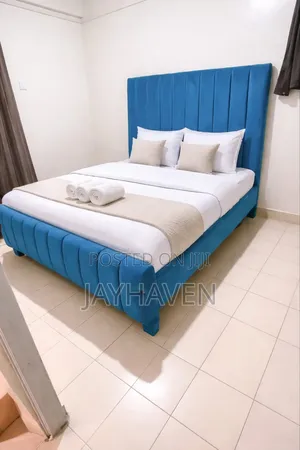 Short Stay One Bedroom Airbnb in Donholm