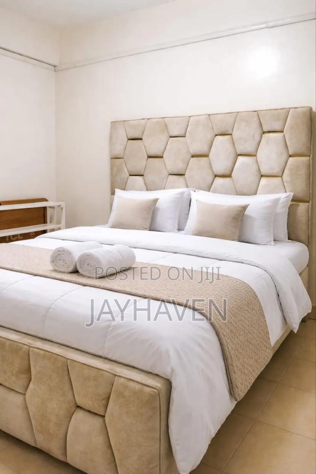 Short Stay One Bedroom Airbnb in Donholm - thumbnail 6