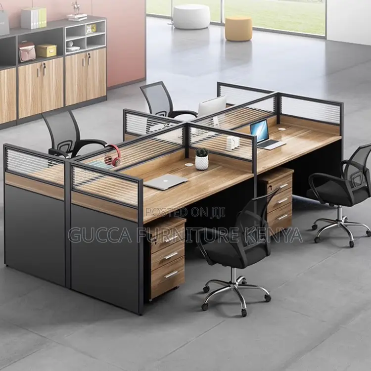 4-seater Brown Office Modular Workstation