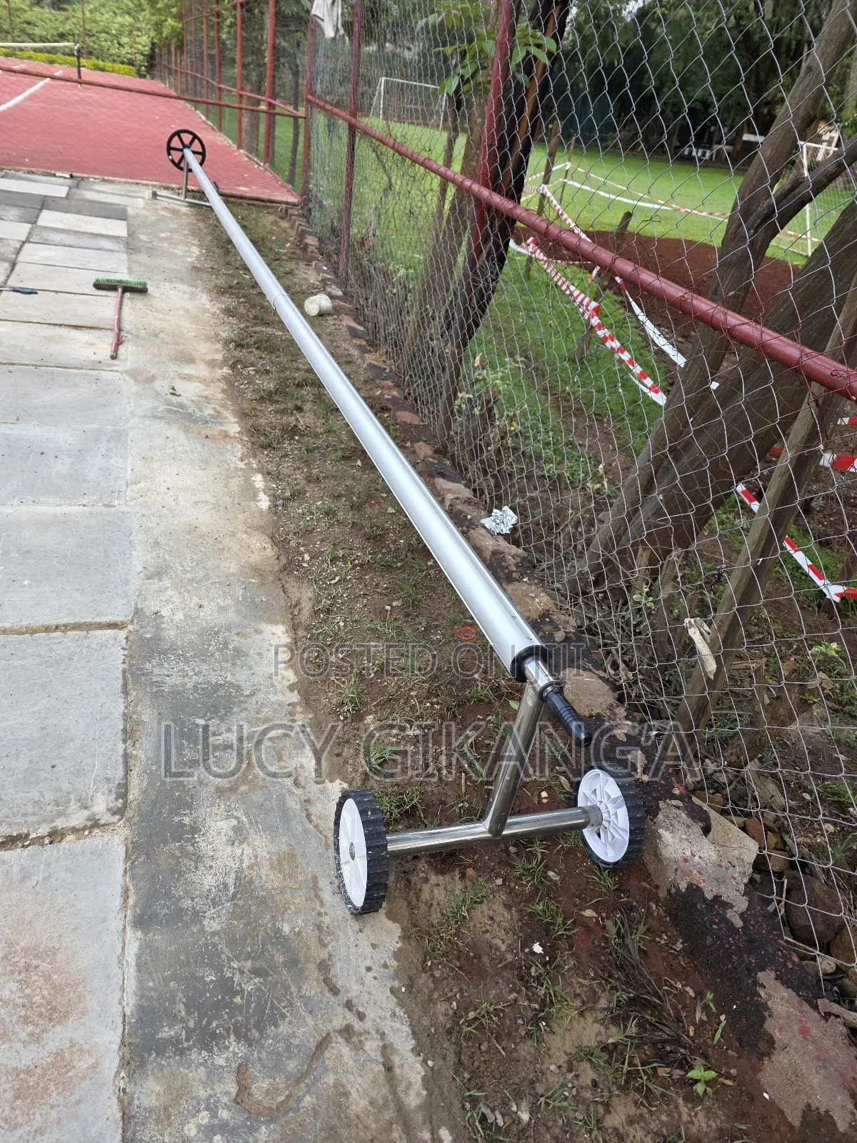 Pool Roller Station