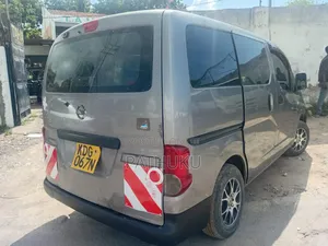 Nissan NV200 2012 Silver