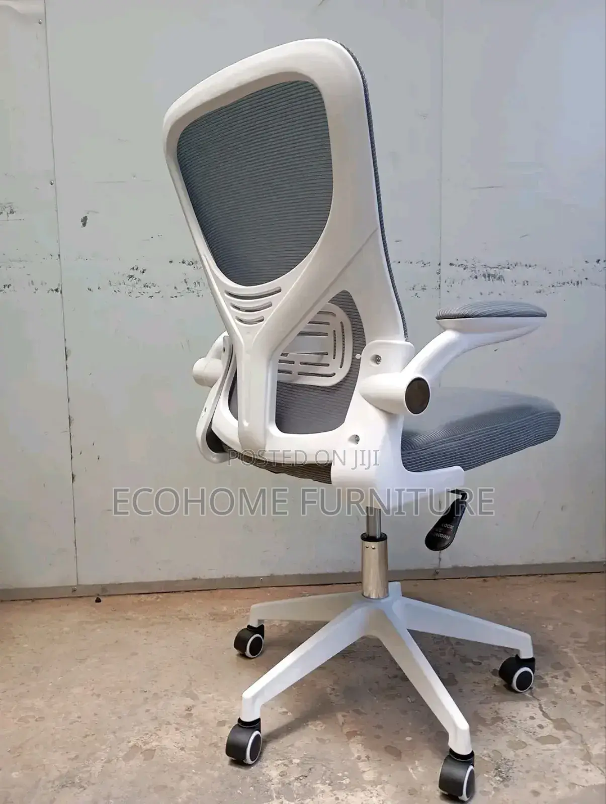 Mid-Back Mesh Office Chair