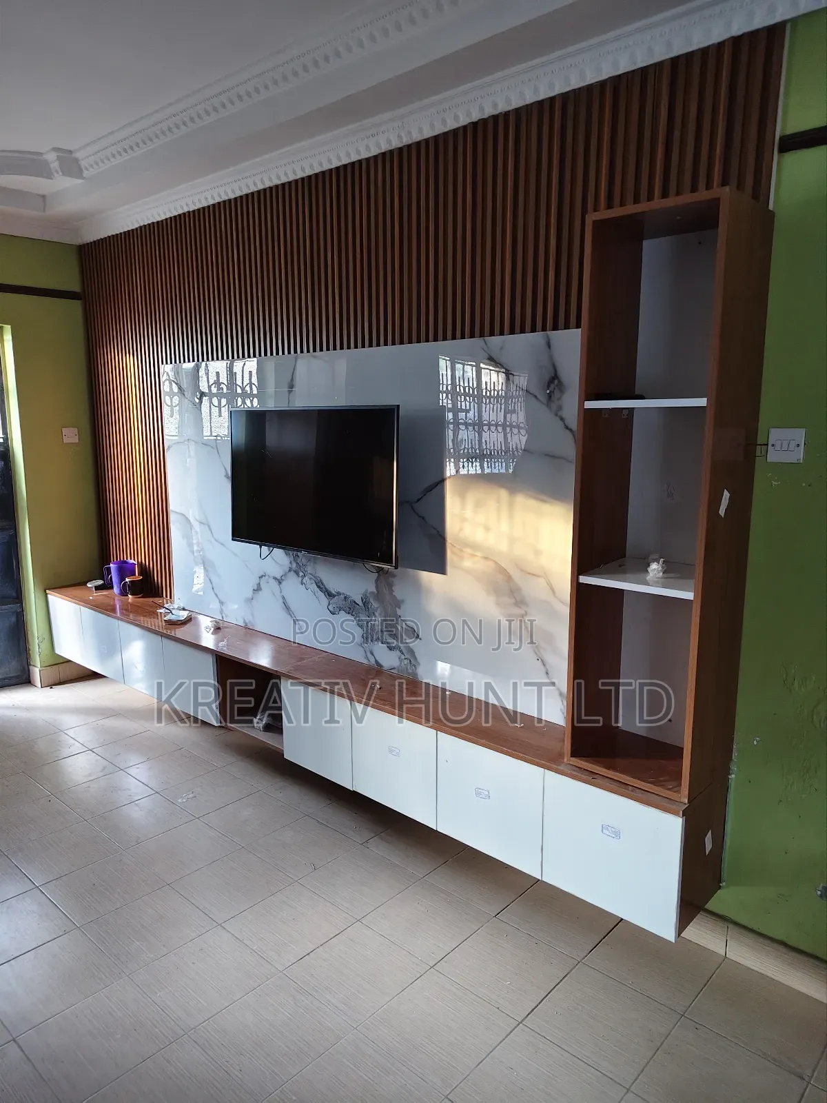 Tv Unit Marble And Flute Panels