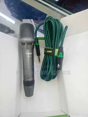 Bnk 1800max Professional Dynamic Microphone.