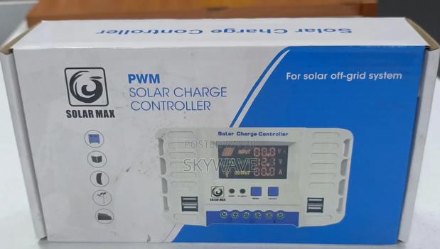 Digital Solar Charge Controller - main view