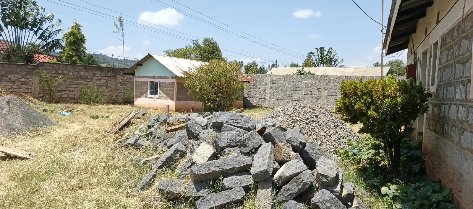 Kirinyaga / Kiangwachi Developed 3 Quota Touching Tarmac