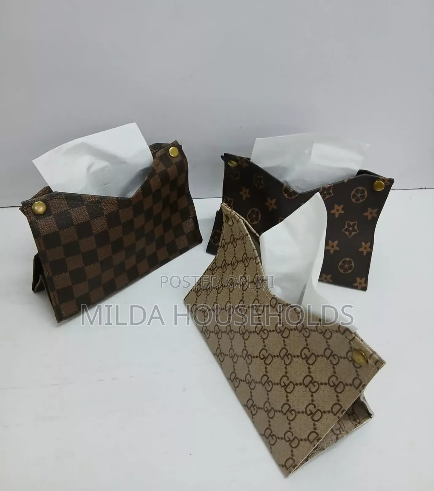 Leather Tissue-Box or Serviette Holder .