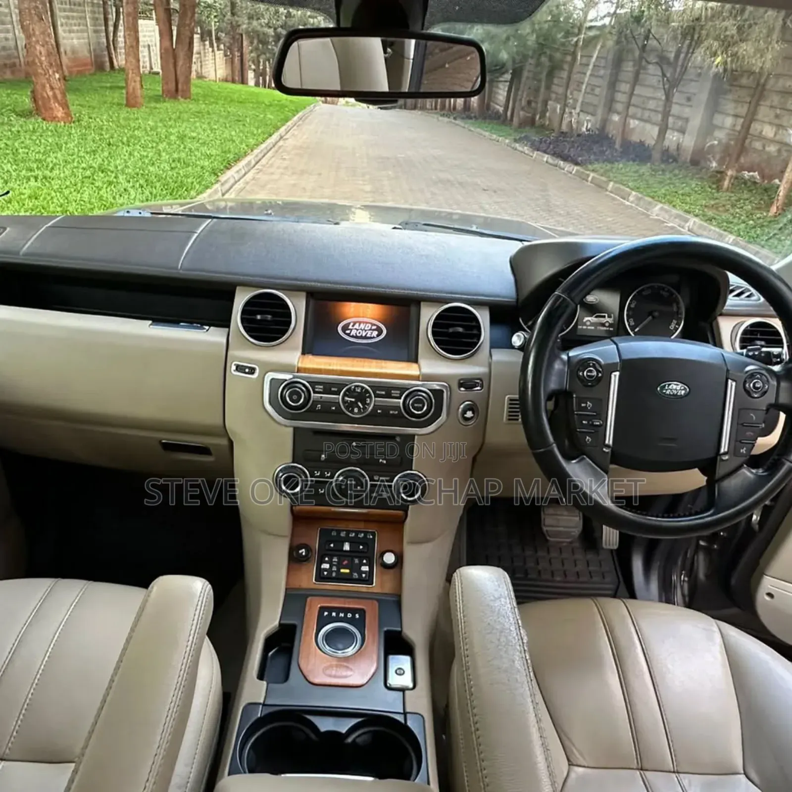 Land Rover Discovery 2013 Gray