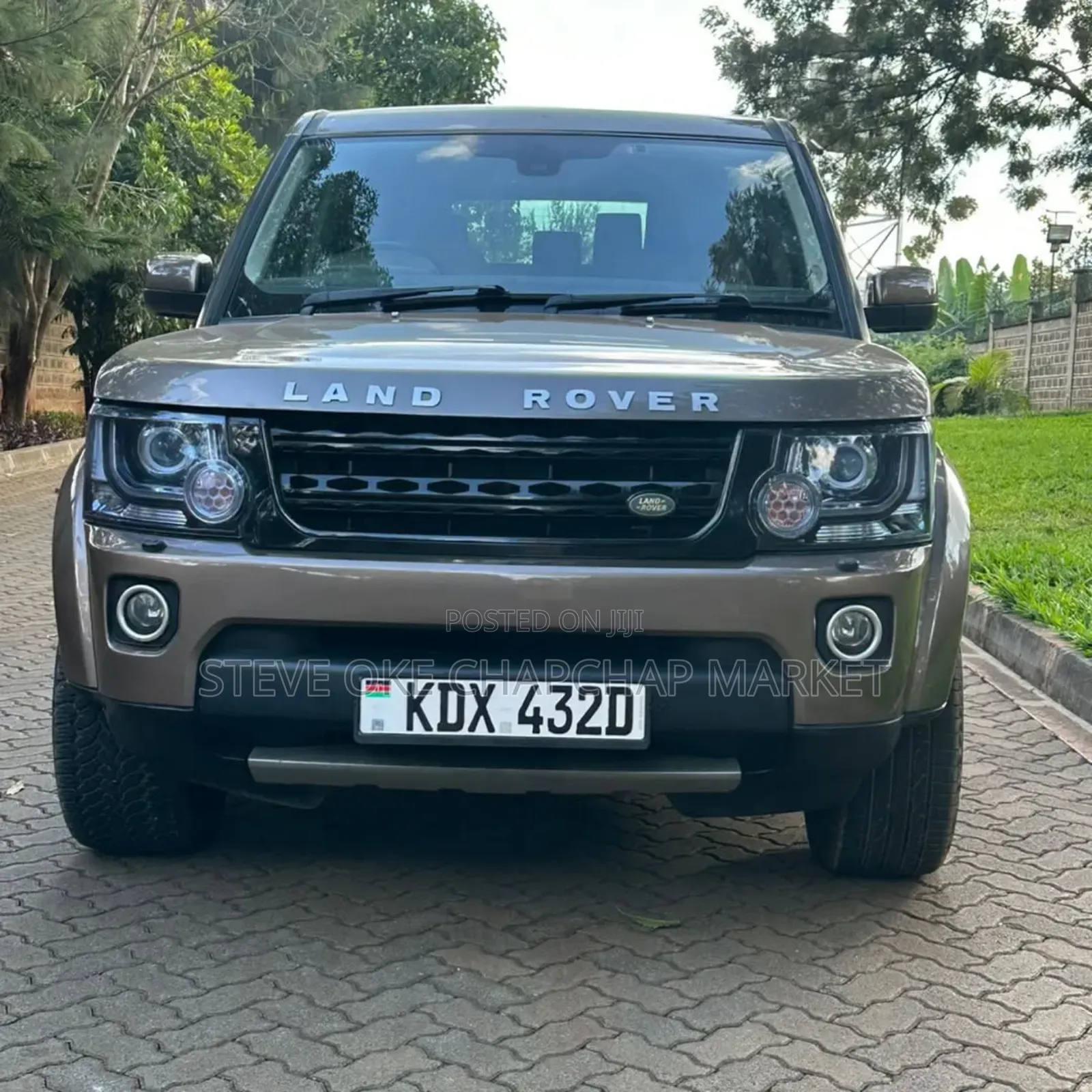 Land Rover Discovery 2013 Gray